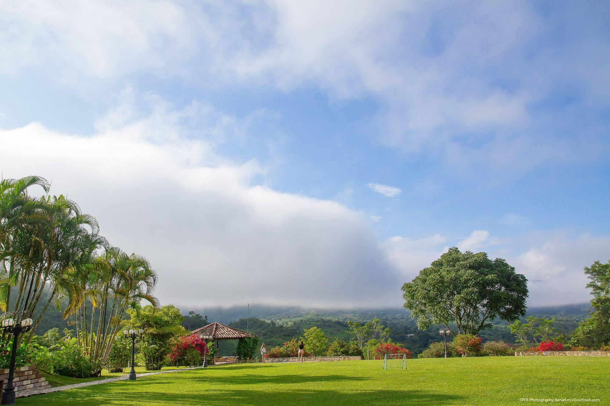 Clarion Hotel Copan Ruinas Exterior photo